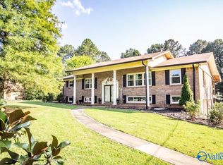 4223 Horseshoe Bnd SE, Decatur, AL 35603