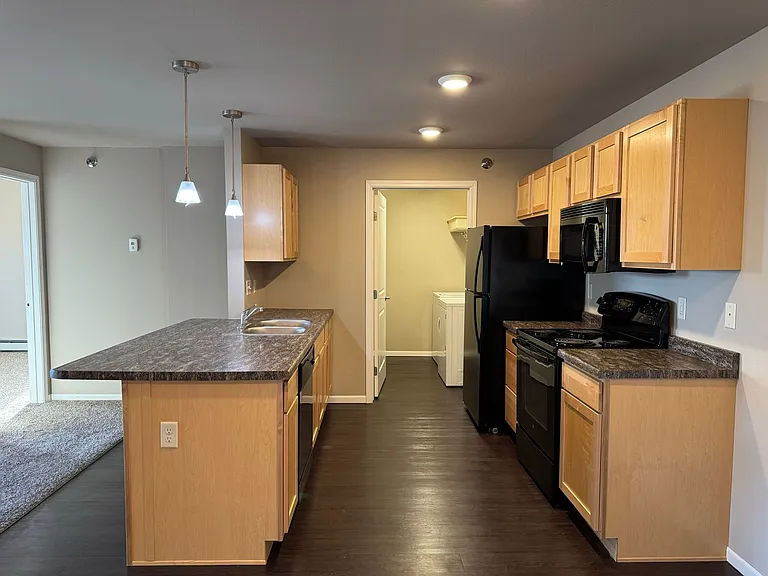 Aspen Trail Apartments — Photo 126