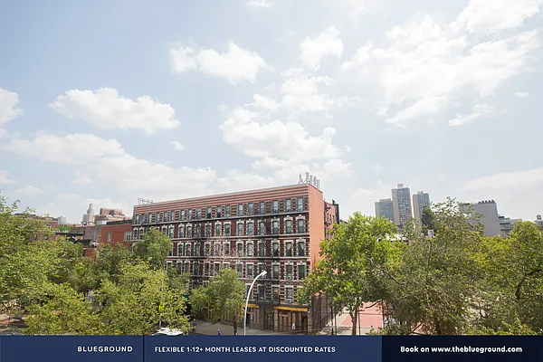 Rented by The Blueground | media 4