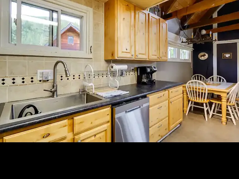 225 Starlit Ln — Photo 5