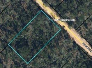 Persimmon Ln, Marianna, FL 32448