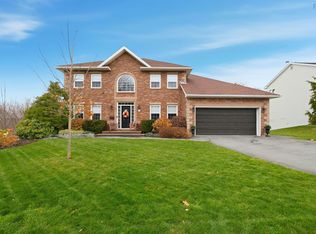 20 Quinn Ct, Halifax, NS B4A 4B3