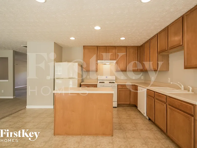 3545 Bridgeshaw Dr — Photo 8