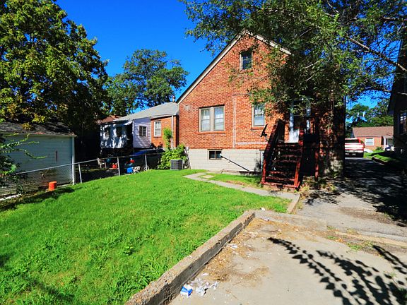 5th image of 4322 Oakridge Blvd