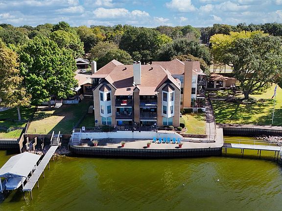 2nd image of 160 Peninsula Point Ter