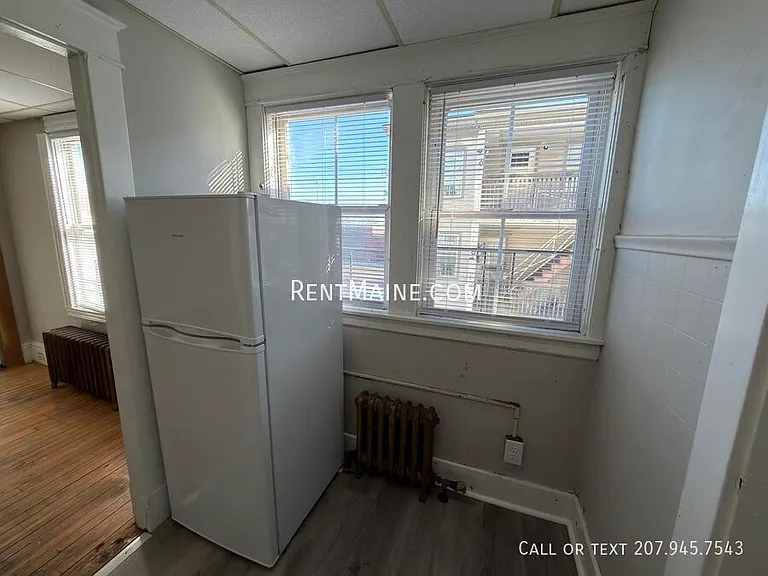 9 Catell St #5 — Photo 4