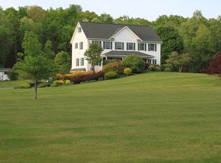 3 Enclave Manor Dr, New Paltz, NY 12561
