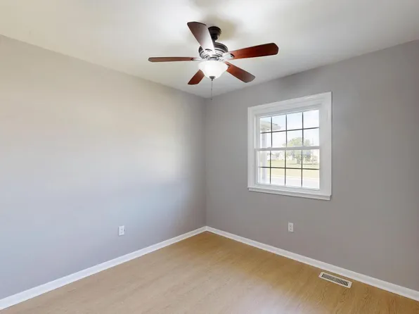 868 Lincoln St, Dover, DE 19904