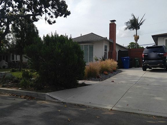 2nd image of 7322 W 90th St