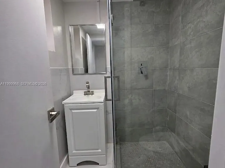 16400 NE 17th Ave #701 — Photo 2