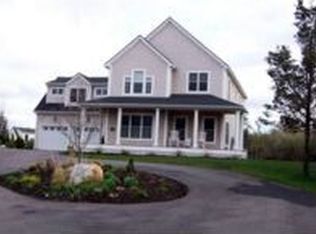 28 Fallon Rd, Pawcatuck, CT 06379