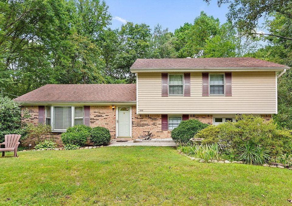 1st image of 1619 Wendy Cir