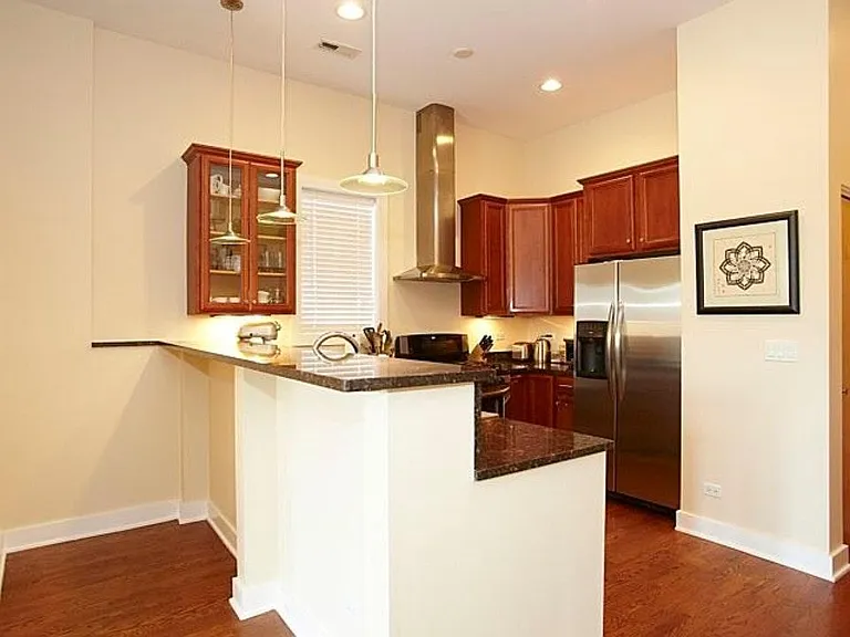 2342 W North Ave #201 — Photo 11