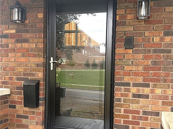 2nd image of 422 N Firestone Blvd