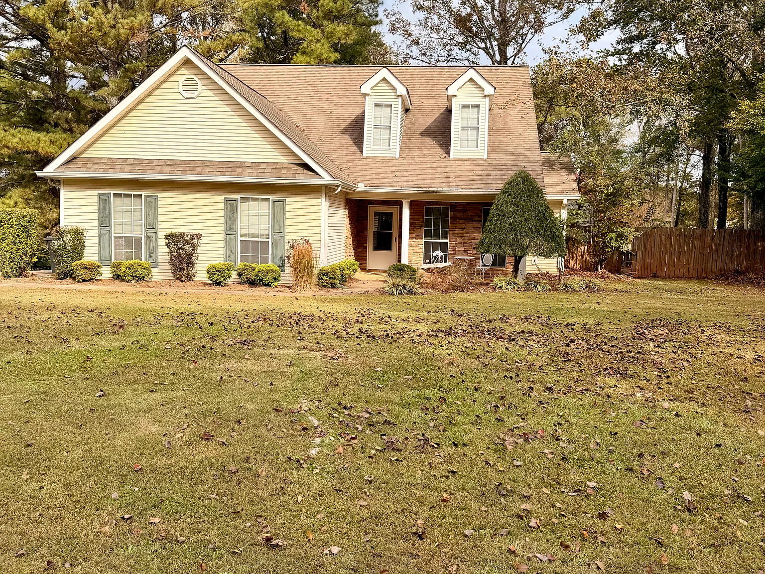 3 bed, 1622 sqft, $2,100 — Photo 2