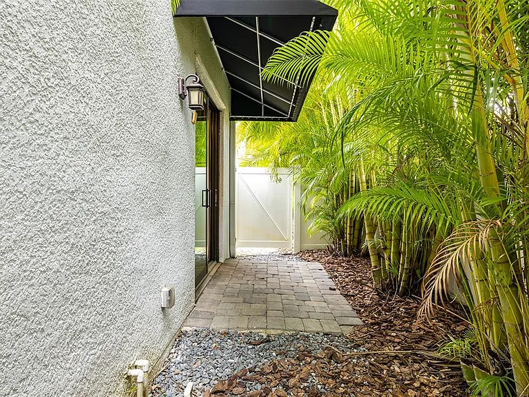 222 S Audubon Ave — Photo 39