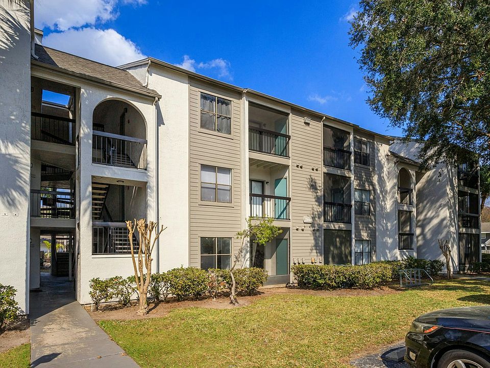 1st image of 2060 Cascades Blvd
