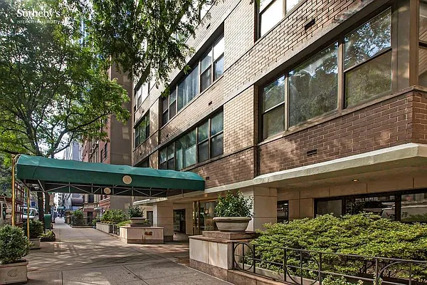 Rented by Sotheby's International Realty | media 19