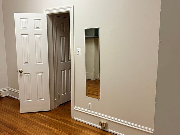 5th image of 150 W Louther St APT 1