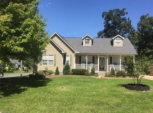 101 Maness Dr, Randleman, NC 27317