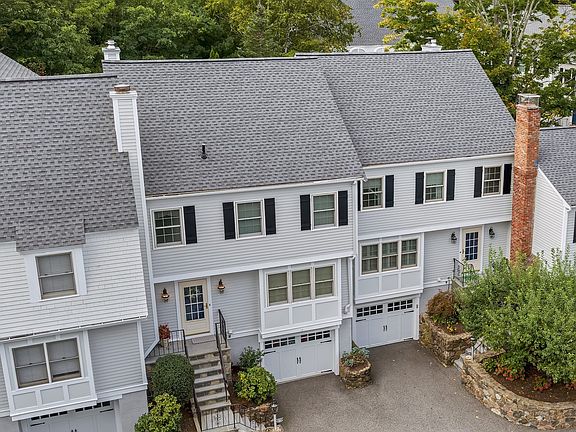 2nd image of 30 Pleasant St #30
