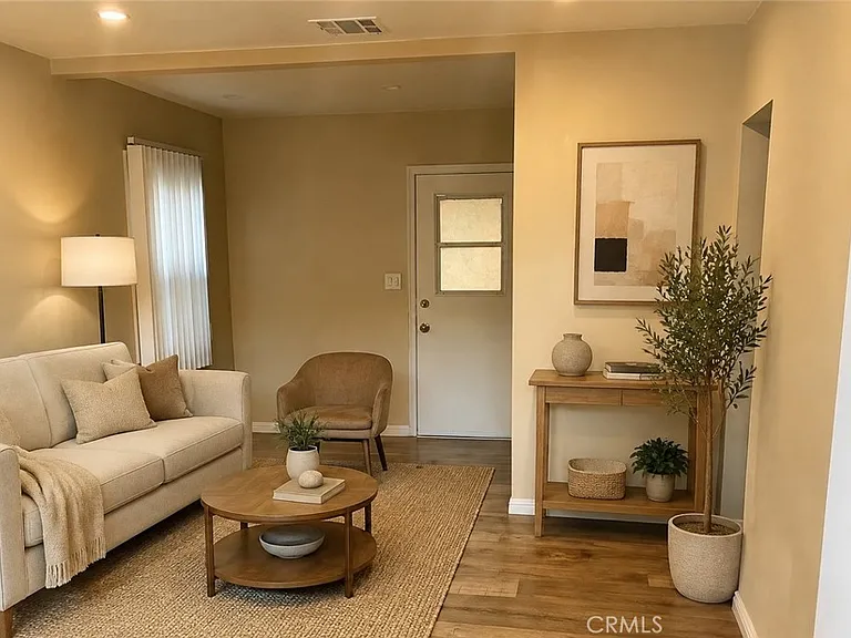545 E Palmer Ave #C — Photo 1