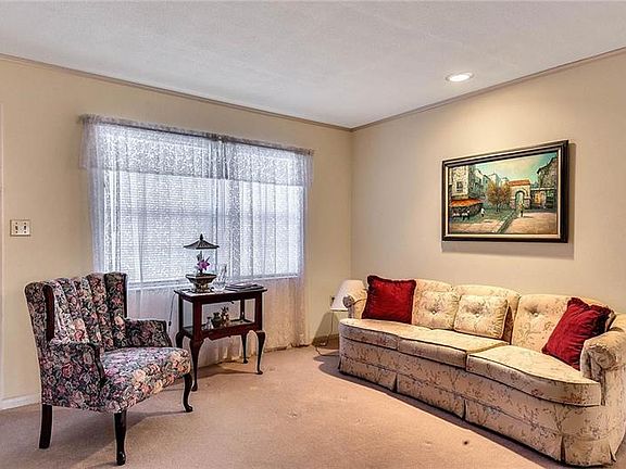 4th image of 6432 Mainsail Ct