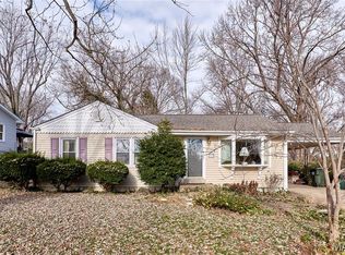 917 Hawthorn Ave, Saint Charles, MO 63301