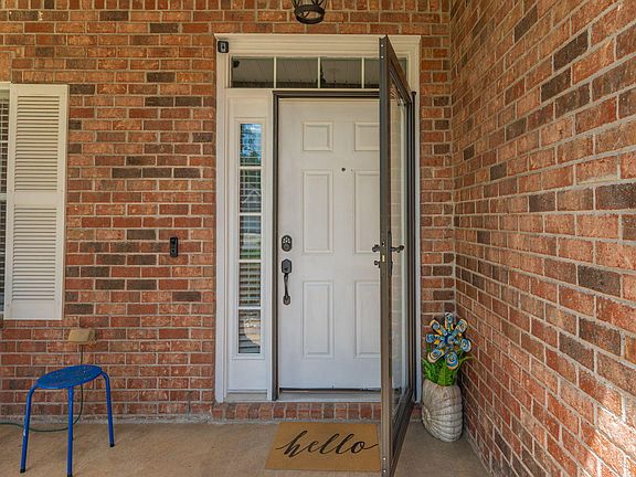 5th image of 25 Magnolia Lake Dr