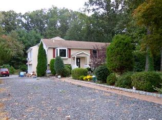 18 Erickson Ave, Helmetta, NJ 08828