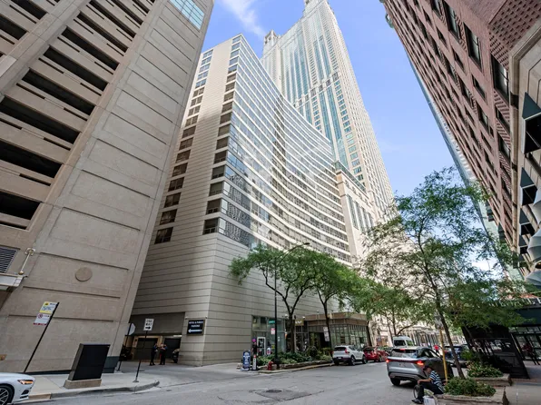 (undisclosed Address), Chicago, IL 60611