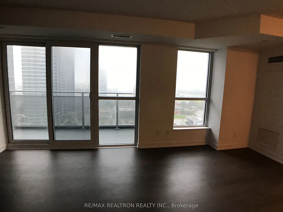 255 Village Green Sq #1602