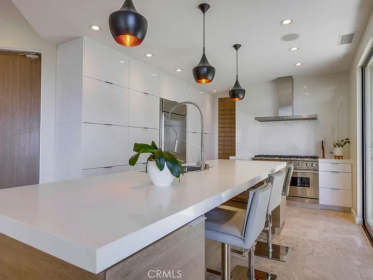 1725 Del Mar Ave — Photo 16