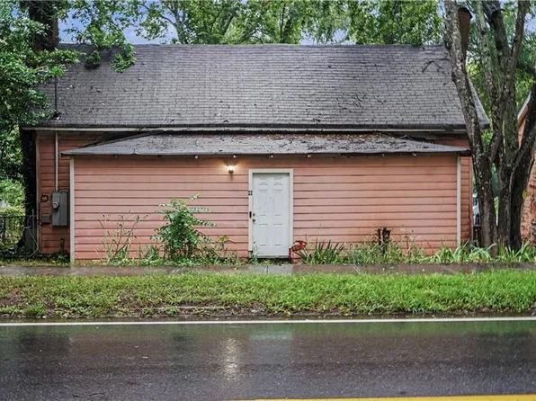 22 S Broad St, Porterdale, GA 30014
