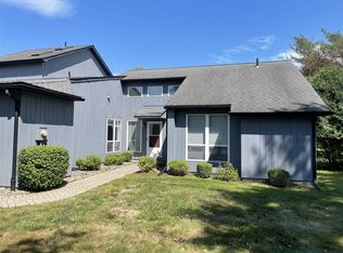 36 North Loop, Rhinebeck, NY 12572