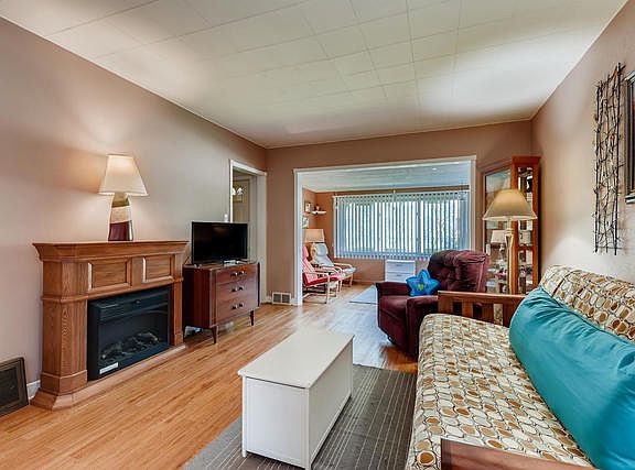 5th image of 9659 Schiller Blvd