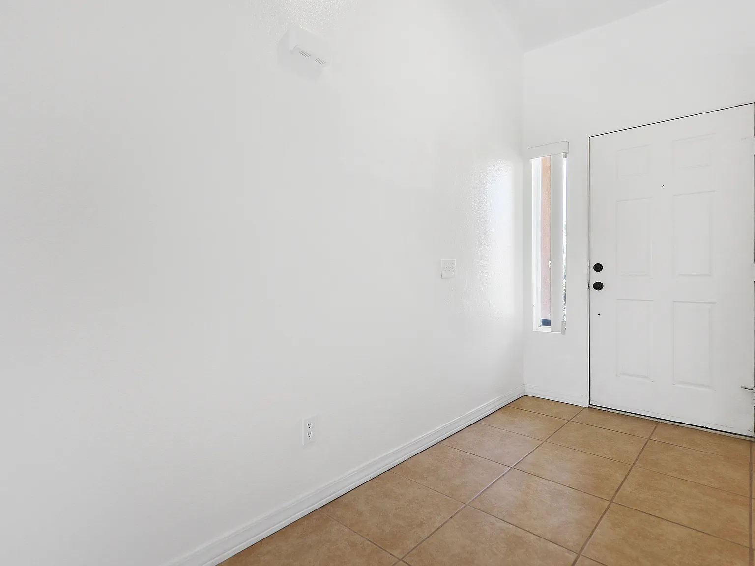 3 bed, 2188 sqft, $3,500 — Photo 3
