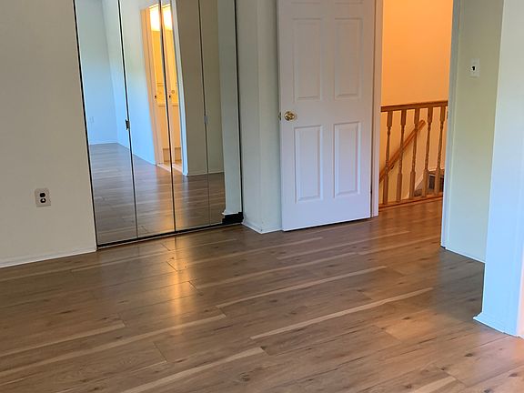 5th image of 32 Pagoda Ct