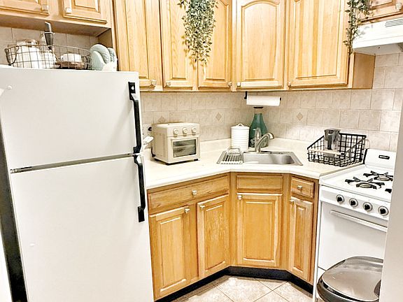 2nd image of 26-26 29th St #3F