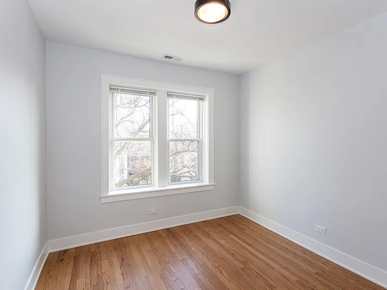 4122 N Keeler Ave #1E — Photo 9