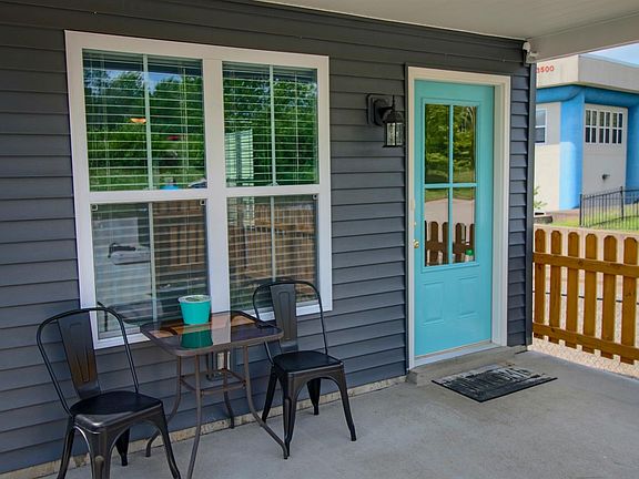 3rd image of 3561 Arbor Dr