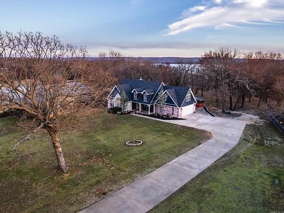 3rd image of 291 Cedar Ridge Rd
