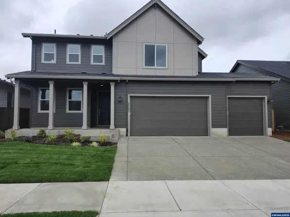 3063 Olympic St, Woodburn, OR 97071