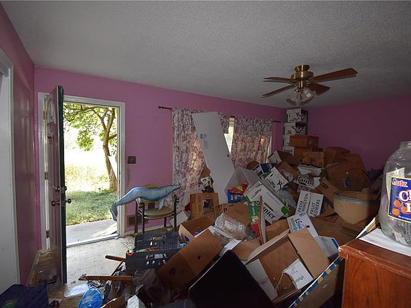 4th image of 8308 E 107th St