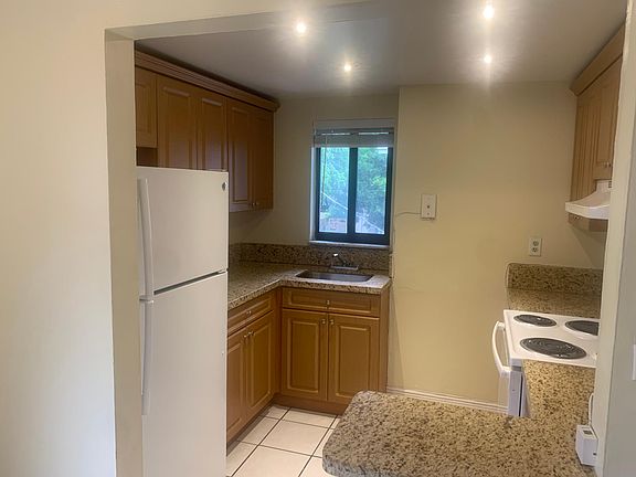 3rd image of 3701 SW 60th Ave