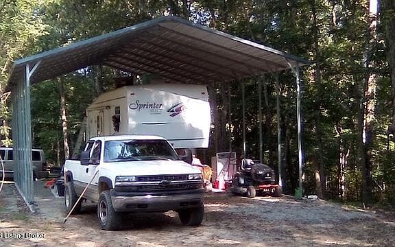 5th image of 1310 Fox Cliff Rd