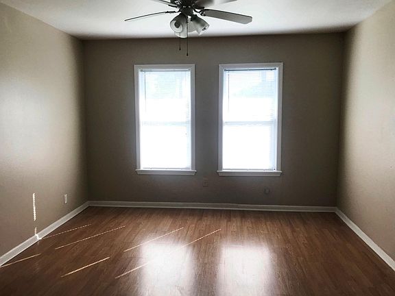 4th image of 225 Doddridge St