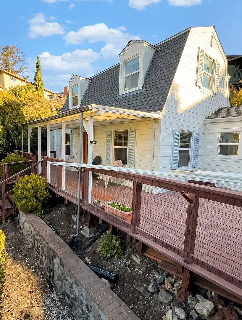 Now Available! | $3,850 | Charming 3br/2ba Castro Valley Hillside Home W/ Scenic Views! — Photo 1