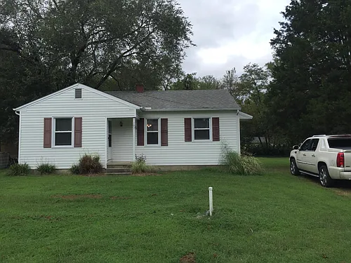107 Johnson Dr Photo 1