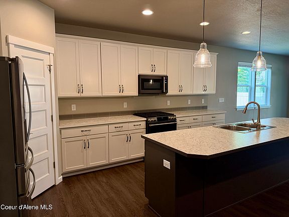 5th image of 6734 N Madellaine Dr